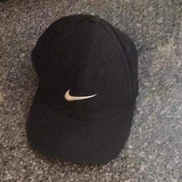 Baseball cap - Picture 1 of 1